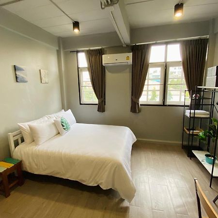 Bangpho Story Hostel Bangkok Exterior foto